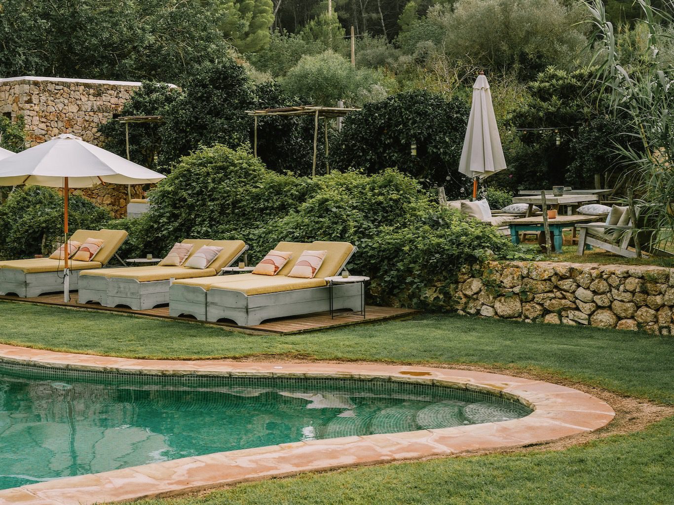 White Ibiza Country Hotels Guide: Es Cucons