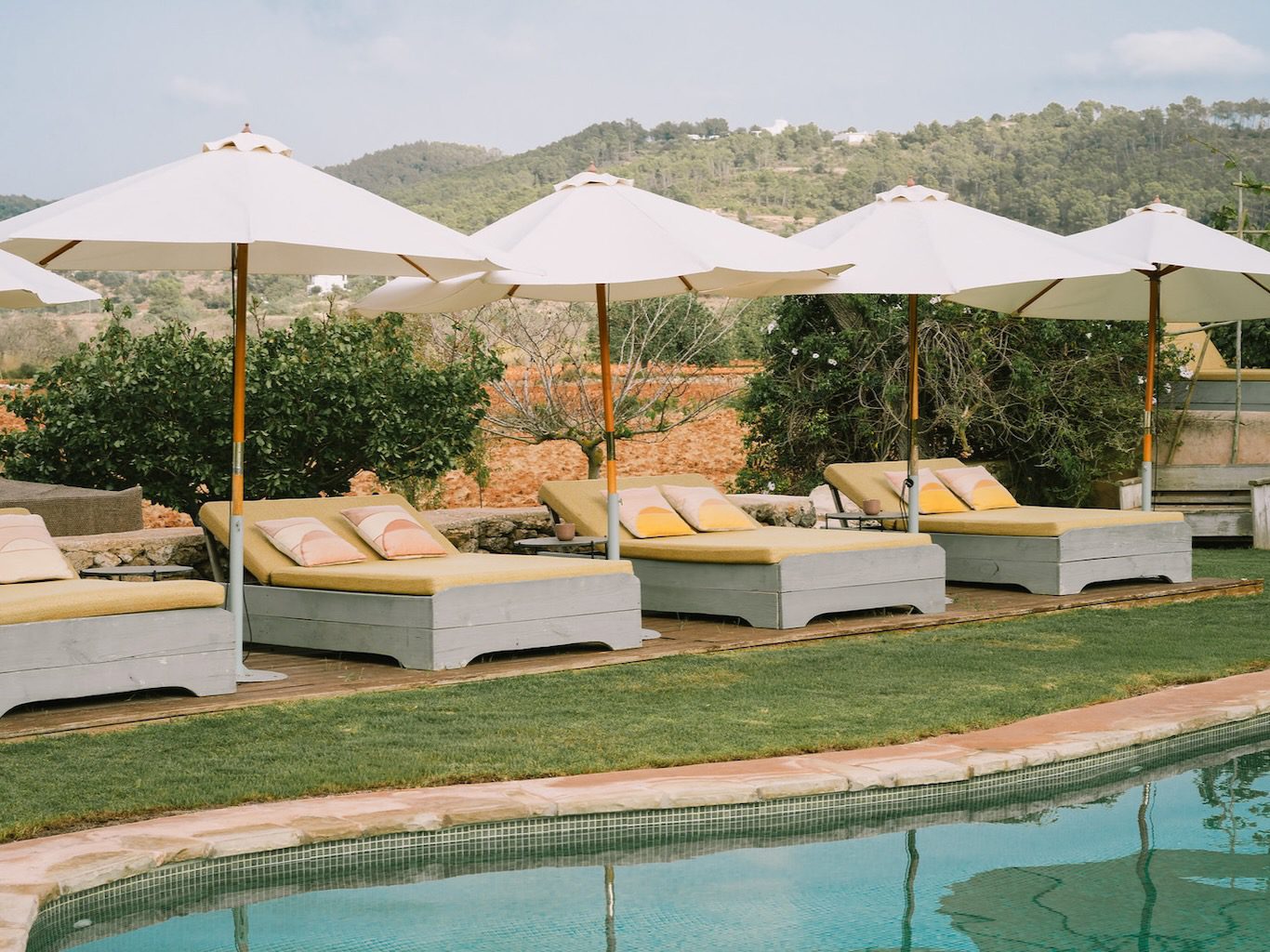 White Ibiza Country Hotels Guide: Es Cucons
