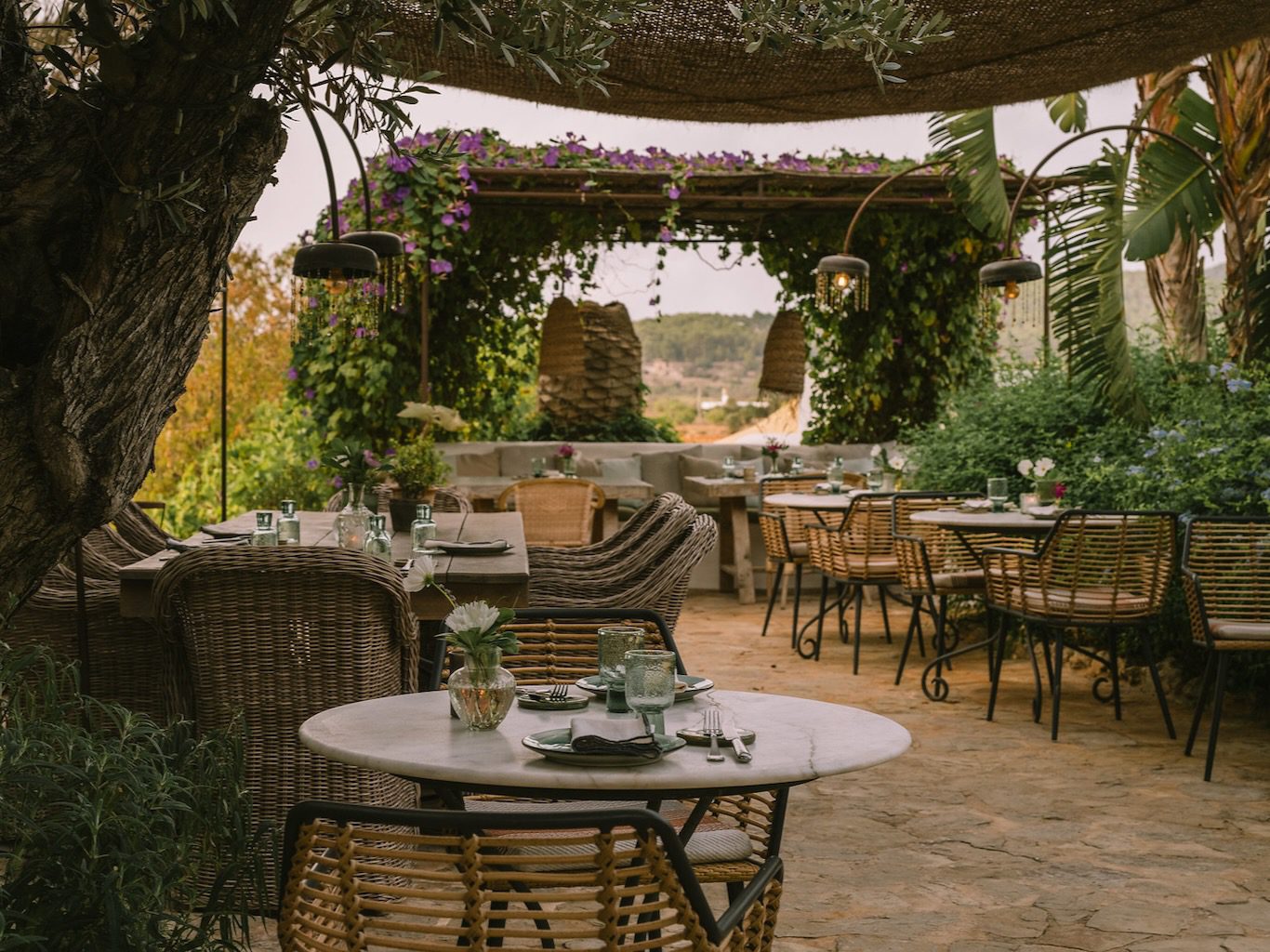 White Ibiza Restaurants Guide: Es Cucons