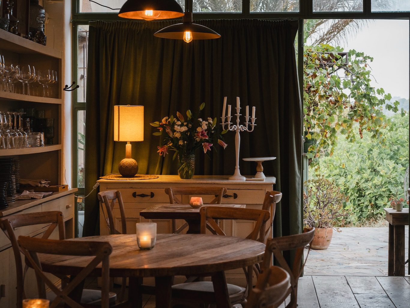 White Ibiza Restaurants Guide: Es Cucons