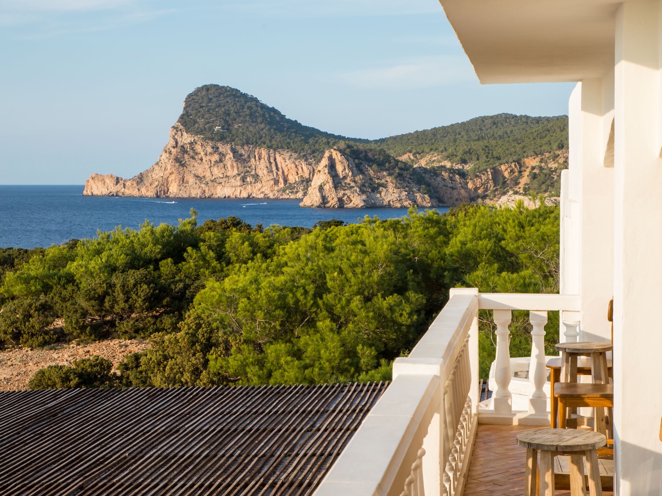 White Ibiza Calendar: Painting Workshop at La Torre Ibiza