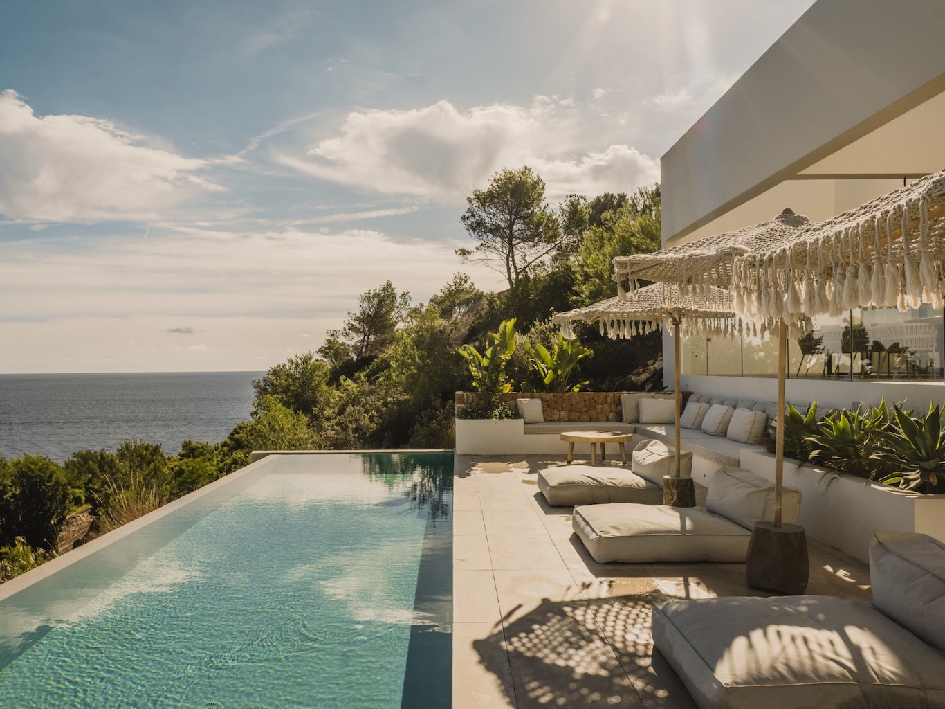 White Ibiza Living Directory – Architects & Design: MGAG Arquitectos