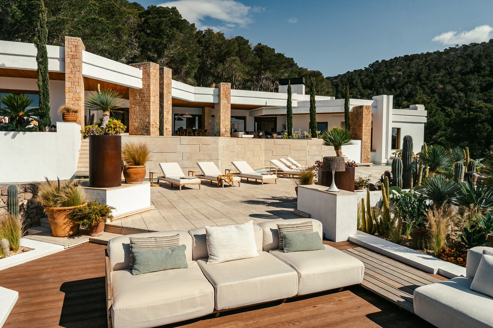 White Ibiza Wedding Directory – Ibiza wedding venues: Can Sakhara, private villa near Ibiza town
