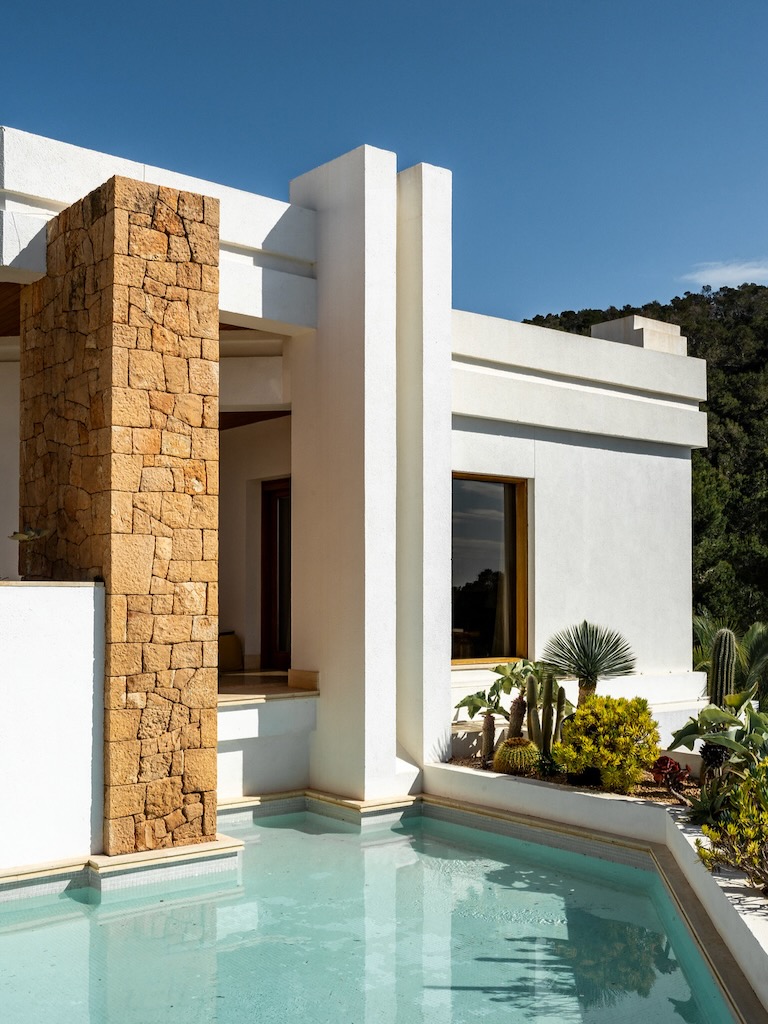 White Ibiza Villas: Can Sakhara, luxury villa in Sa Carocca