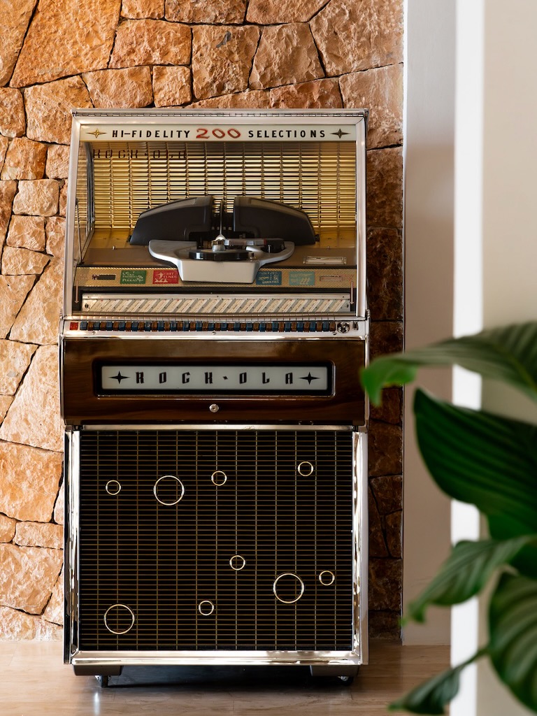 White Ibiza Villas: Can Sakhara, luxury villa in Sa Carocca