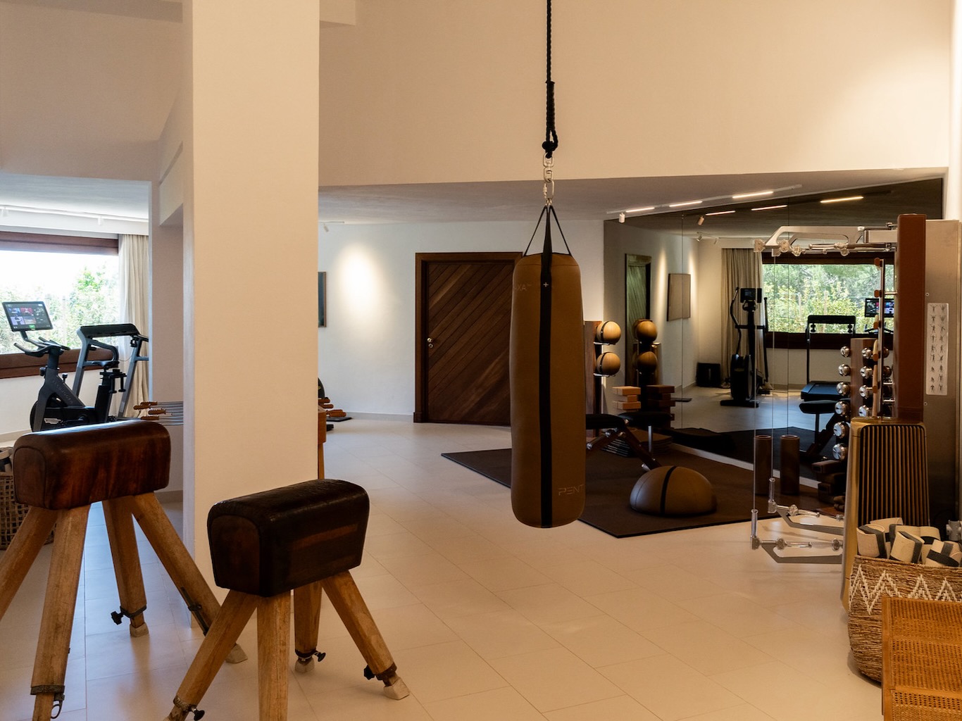 White Ibiza Villas: Can Sakhara, luxury villa in Sa Carocca