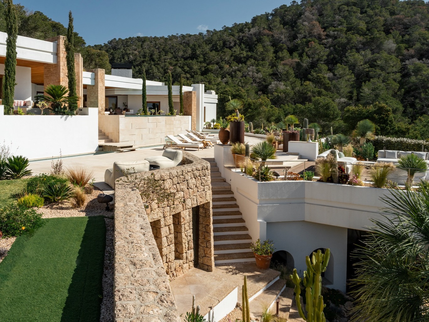 White Ibiza Villas: Can Sakhara, luxury villa in Sa Carocca