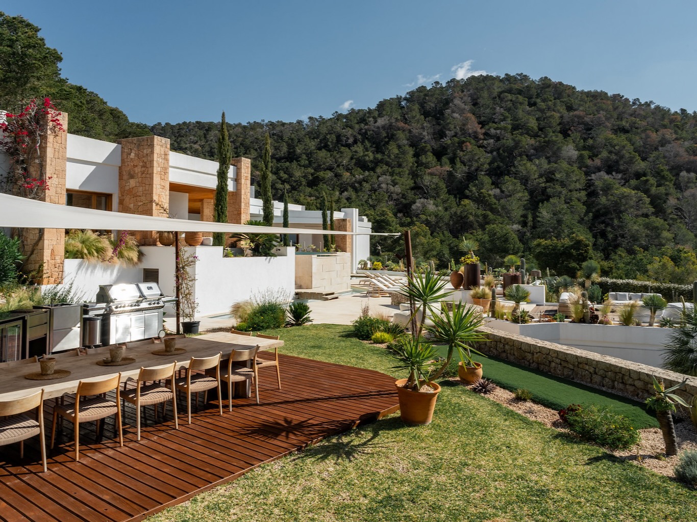 White Ibiza Villas: Can Sakhara, luxury villa in Sa Carocca