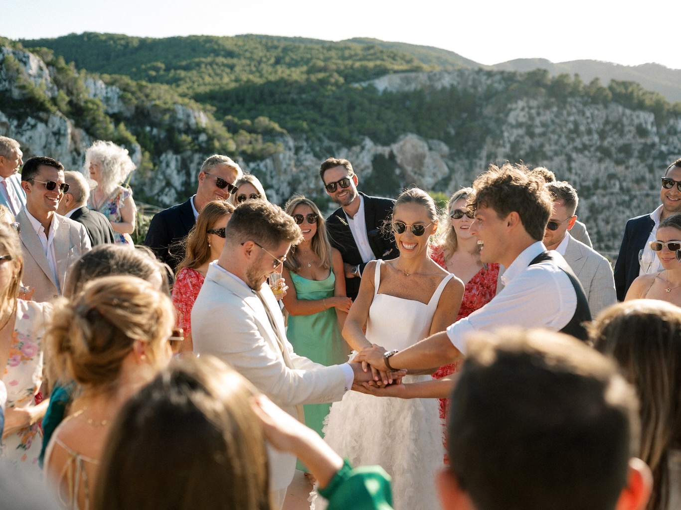 White Ibiza Wedding Directory: Ibiza Magician Sean Christopher
