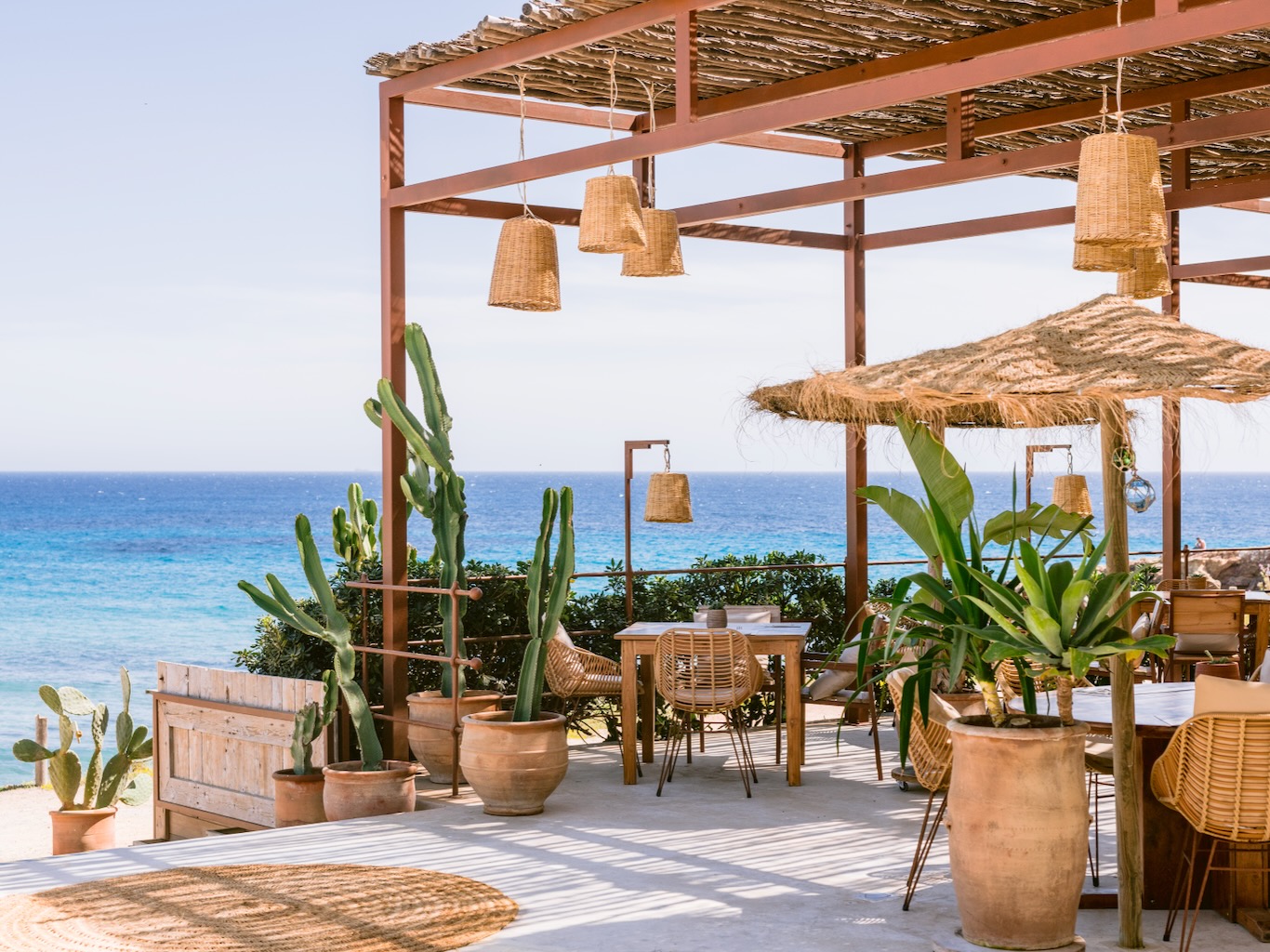 White Ibiza Calendar: Easter Monday Lunch at Atzaró Beach