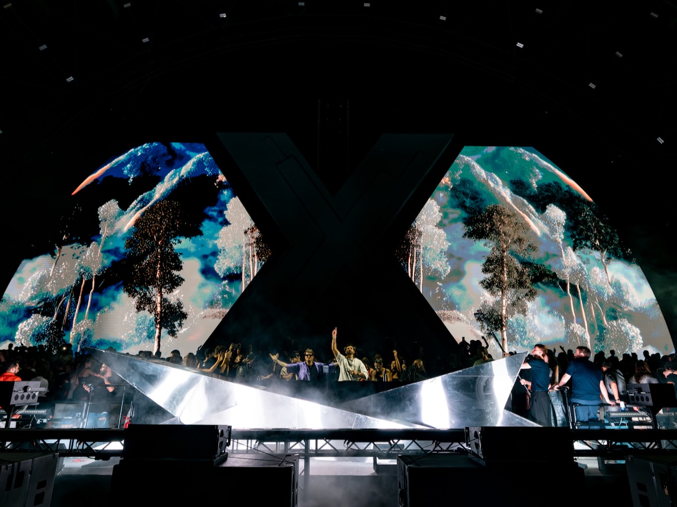 White Ibiza Club Calendar: Tiësto at [UNVRS] Ibiza