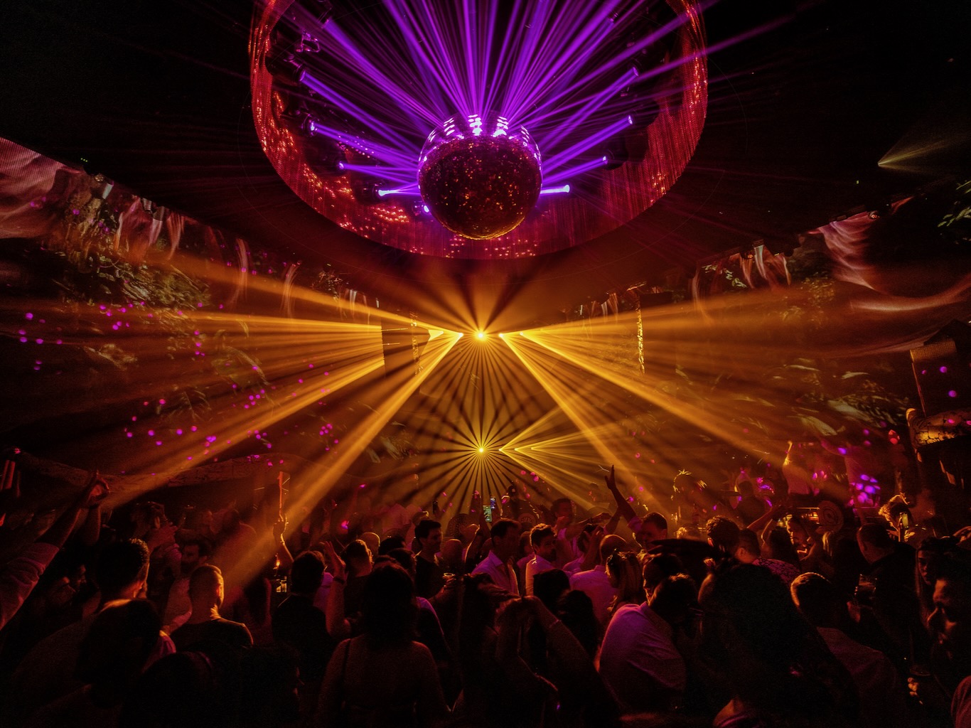  White Ibiza Club Calendar: La Troya at Chinois Ibiza