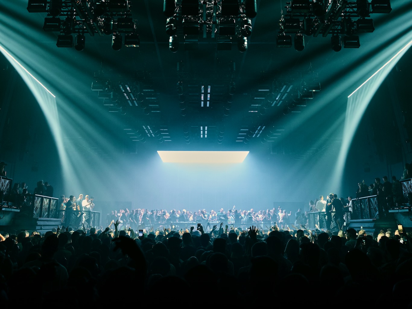  White Ibiza Calendar: No Art at [UNVRS]