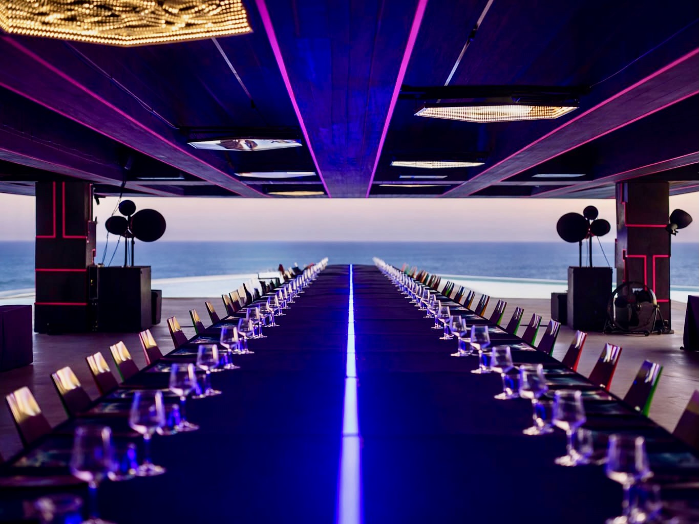 White Ibiza Wedding Directory – Planners & stylists: DANCING TABLES.