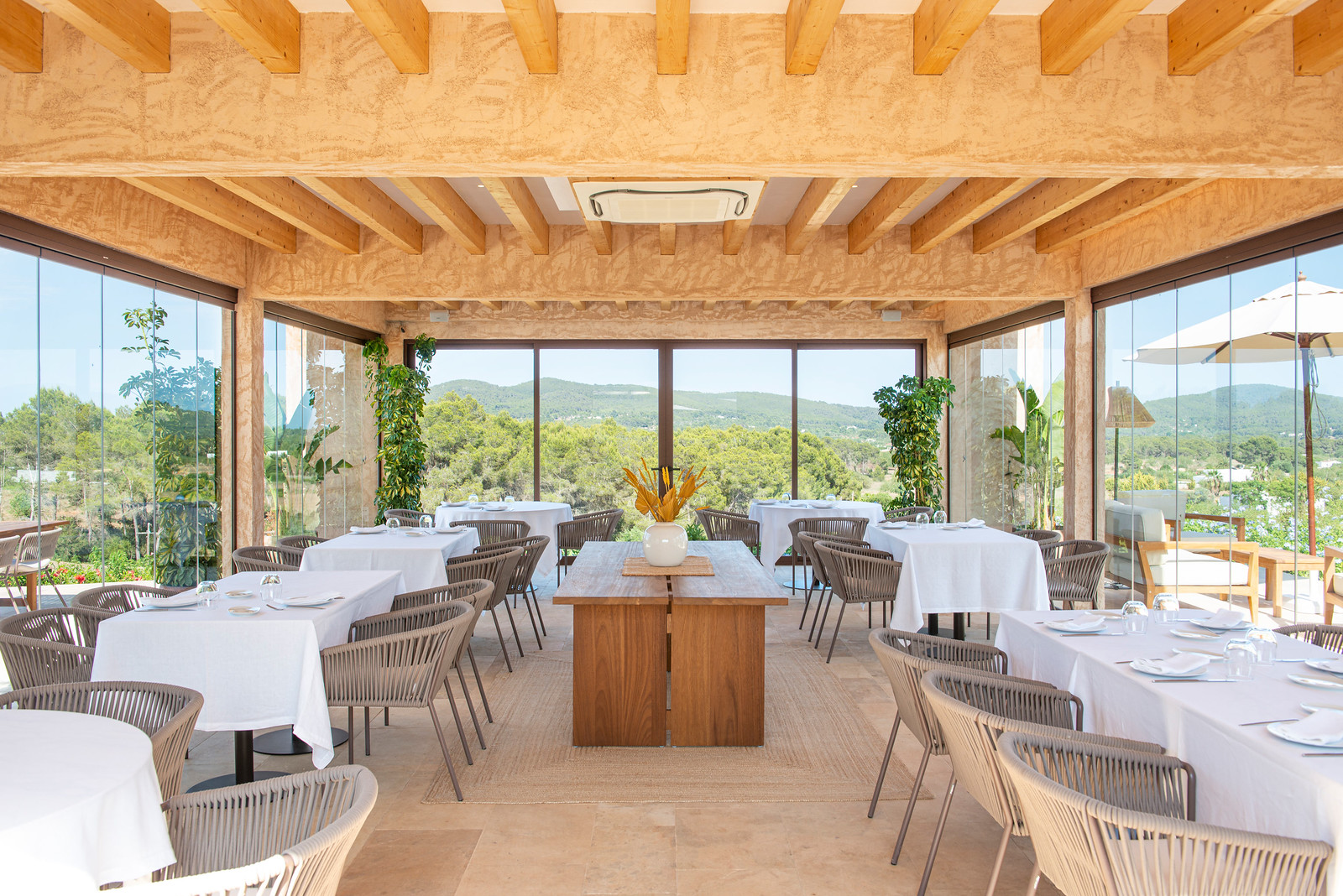 White Ibiza Restaurants Guide: Can Secret, Ibiza fine dining restaurant in San Lorenzo