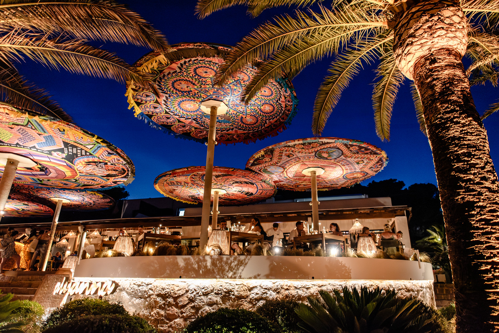 White Ibiza Journal: The art of fine dining by the sea – Aiyanna Ibiza