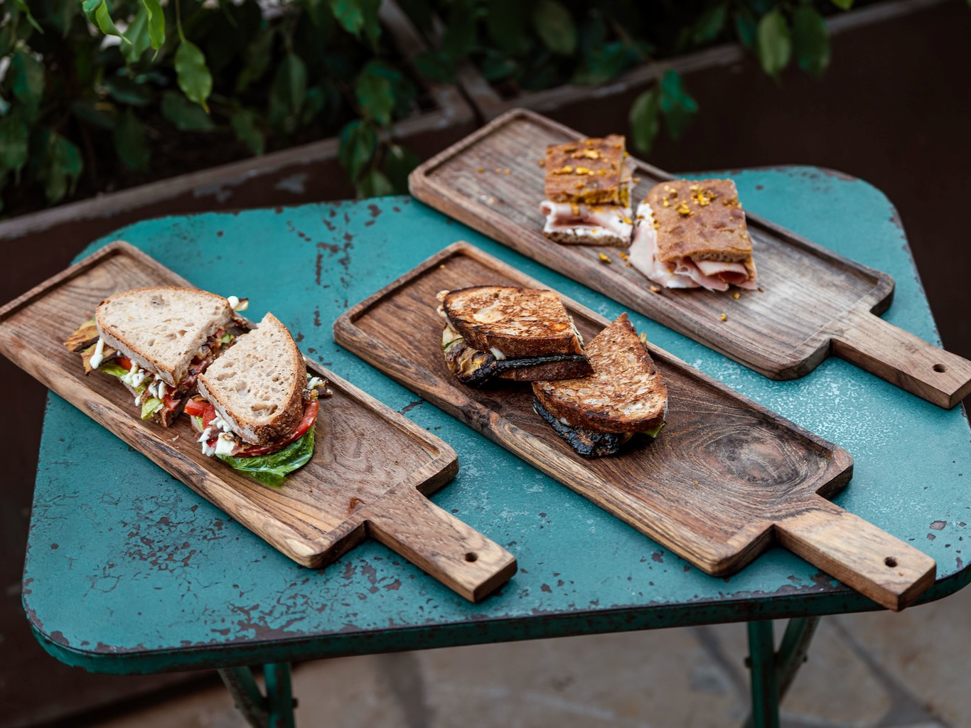 White Ibiza Restaurants Guide: Stevie Alla Bottega Il Buco, restaurant in Santa Gertrudis