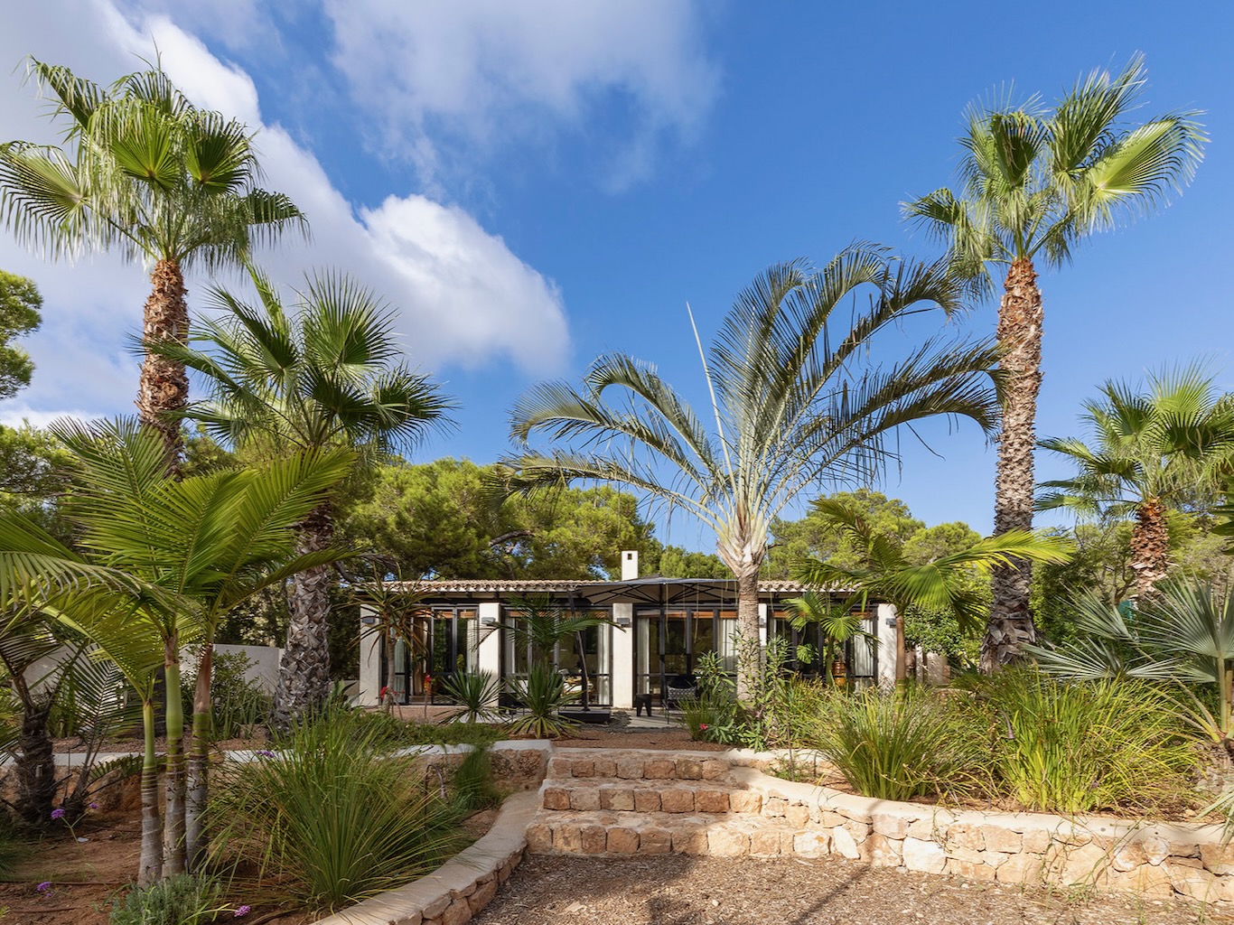 White Ibiza Villas: Villa Anaïs, villa near Cala Conta in Ibiza
