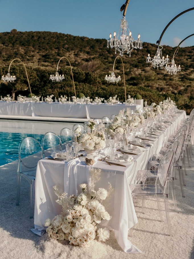 White Ibiza Wedding Directory: Vendors – Aurea Floral Studio, floral design in Ibiza