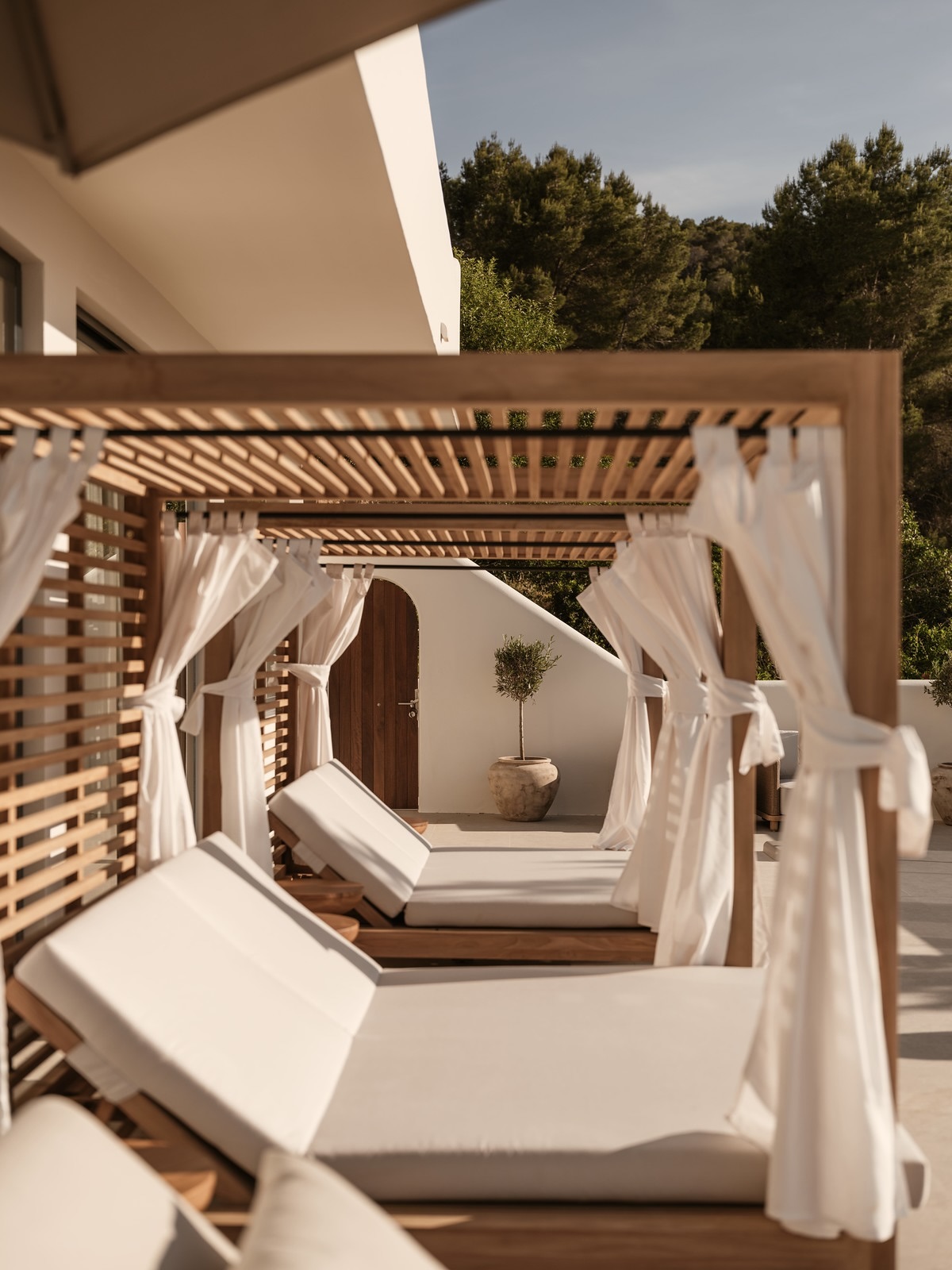 White Ibiza Boutique Hotels Guide: Besai Ibiza Boutique Hotel
